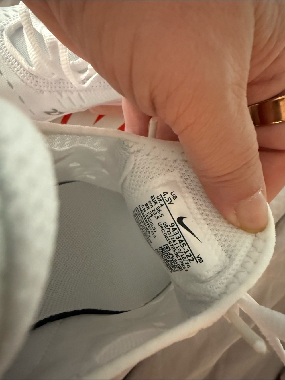 Nike Air Max 270 Girls Sneakers — White/Pink - Picture 6 of 7
